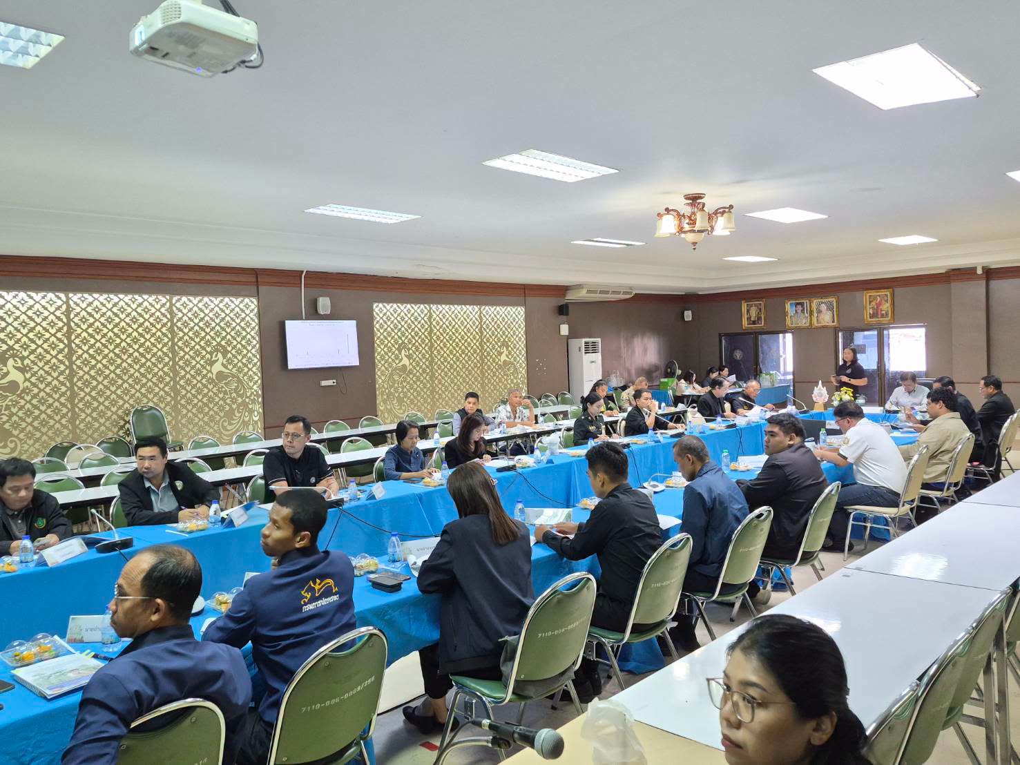 title - ส.ป.ก.เพชรบุรี เข้าร่วมงาน “สืบสารพระราชปณิธาน สร้างงานเกษตรกรรม เลิศล้ำงานหัตถศิลป์ ท่องเที่ยวถิ่นวิถีไทย” 